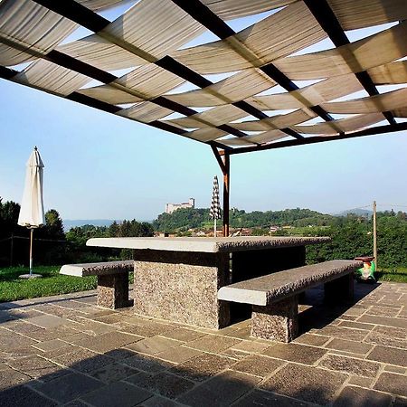 Cascina Canée Angera Exterior foto